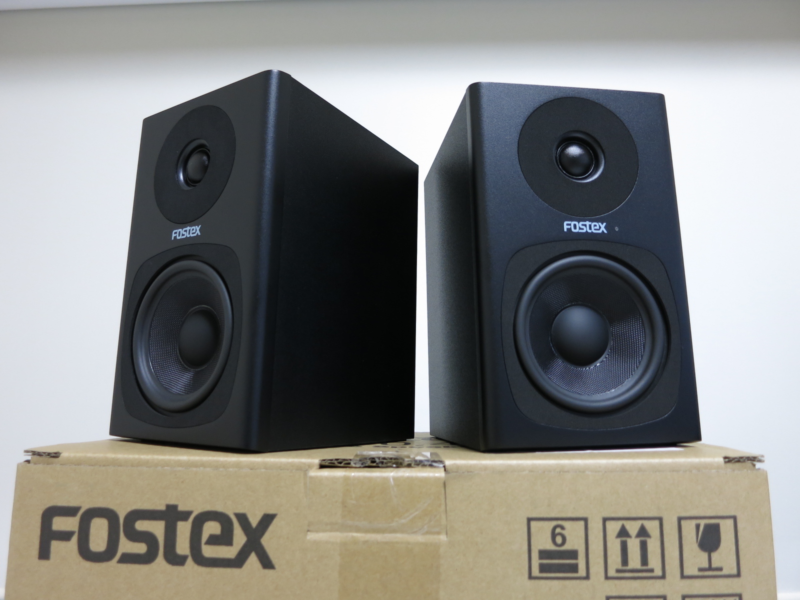 FOSTEX 『PM0.4c』 レビュー ～外観～ | ヲチモノ