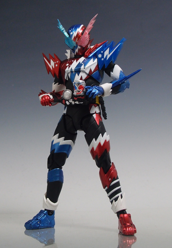 1215．S.H.フィギュアーツ仮面ライダービルド ラビットタンク