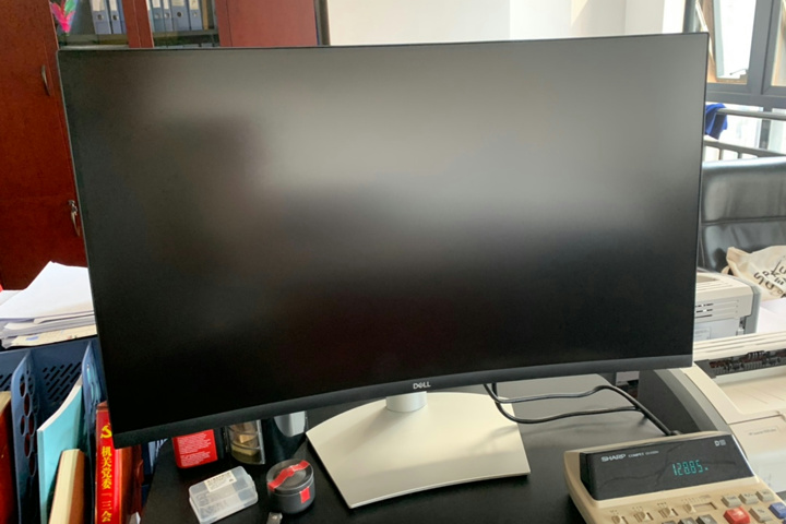 DELL 『S3221QS』 レビューチェック ～曲面VAパネルを採用した31.5