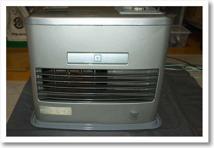 シャープ石油ファンヒーター OK-S58CR | 「花もわたしを知らない」