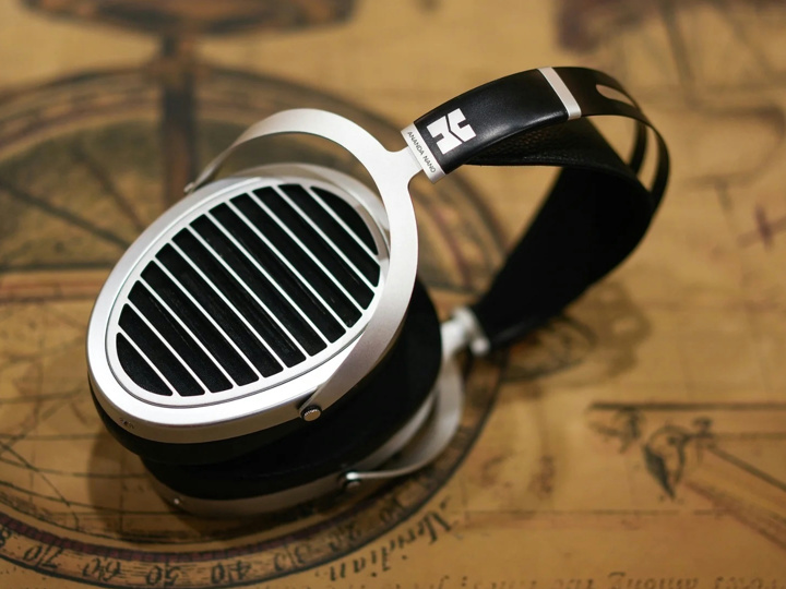 HIFIMAN、SUSVARAベースの新ダイアフラムを特徴とするシリーズ第4世代