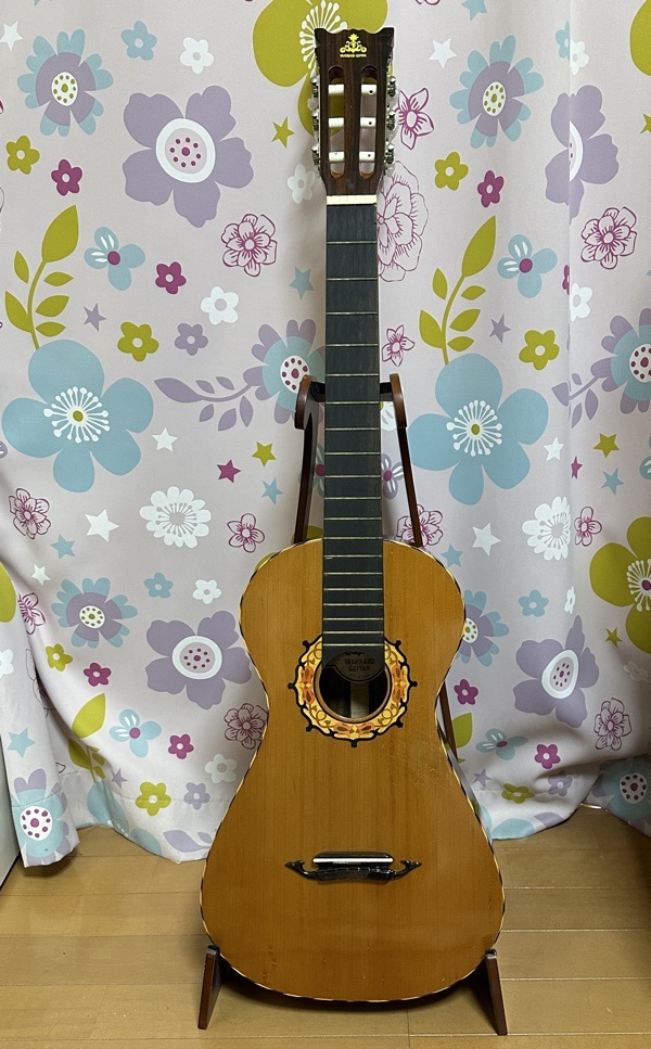 1970年代製作のギター「Takeharu Guitar LGT-31B」を手にして | 
