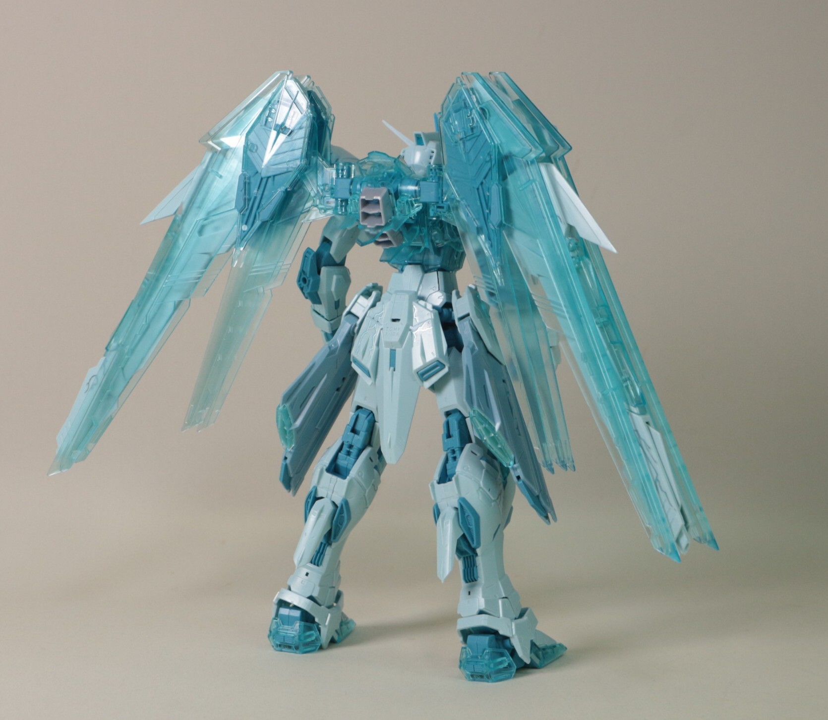 MG 1/100 フリーダムガンダムVer.2.0[CROSS CONTRAST COLORS/CLEAR