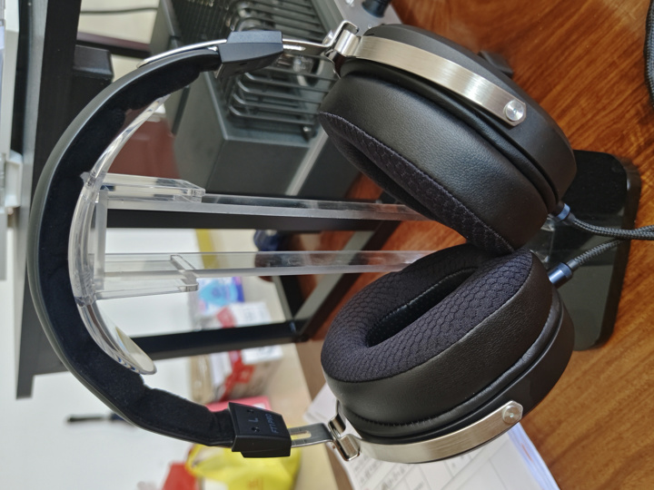 FIIO、上位モデルだけど完全に別物となる平面磁界型ドライバーの