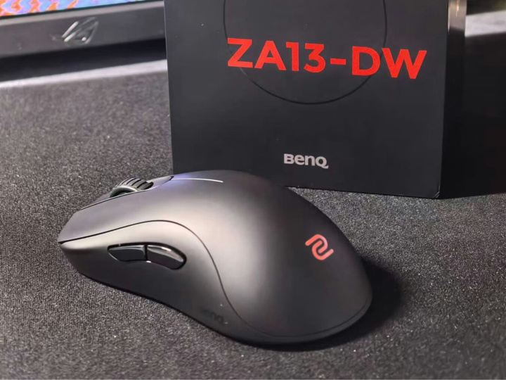ZOWIE、製品が出回りだした”ZA13”でPAW3950採用＆4KHz対応のワイヤレス