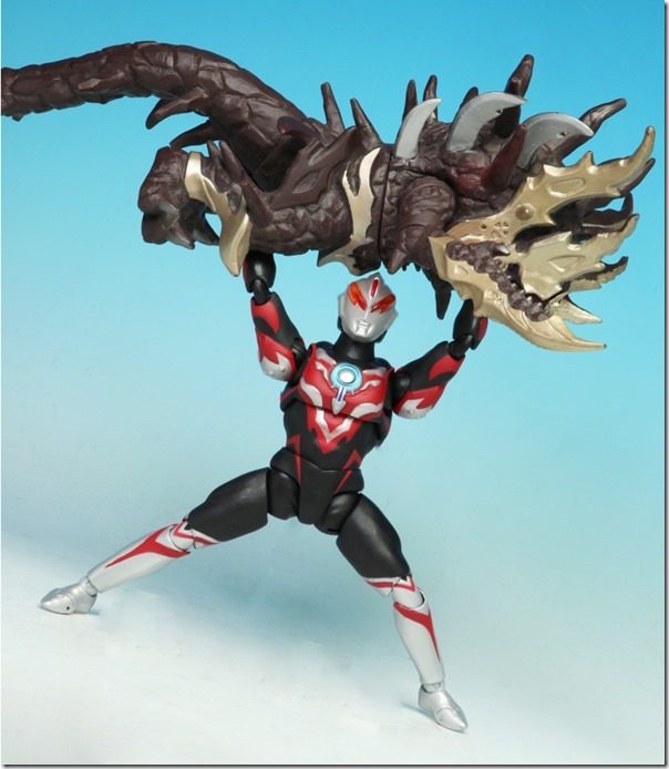 S.H.フィギュアーツ ウルトラマンオーブ サンダーブレスター レビュー