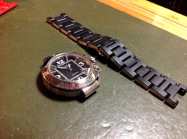カルティエ パシャ シータイマー 革ベルト交換 | 百聞は一見に如かず