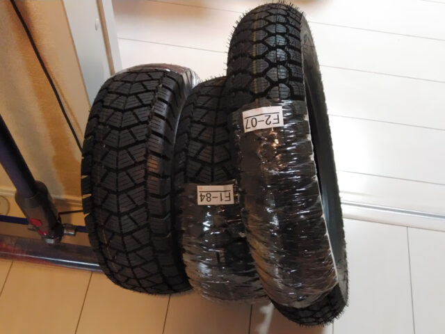 ジャイロキャノピー (TA02) スノータイヤ装着～リア編1 (サビ取り・再