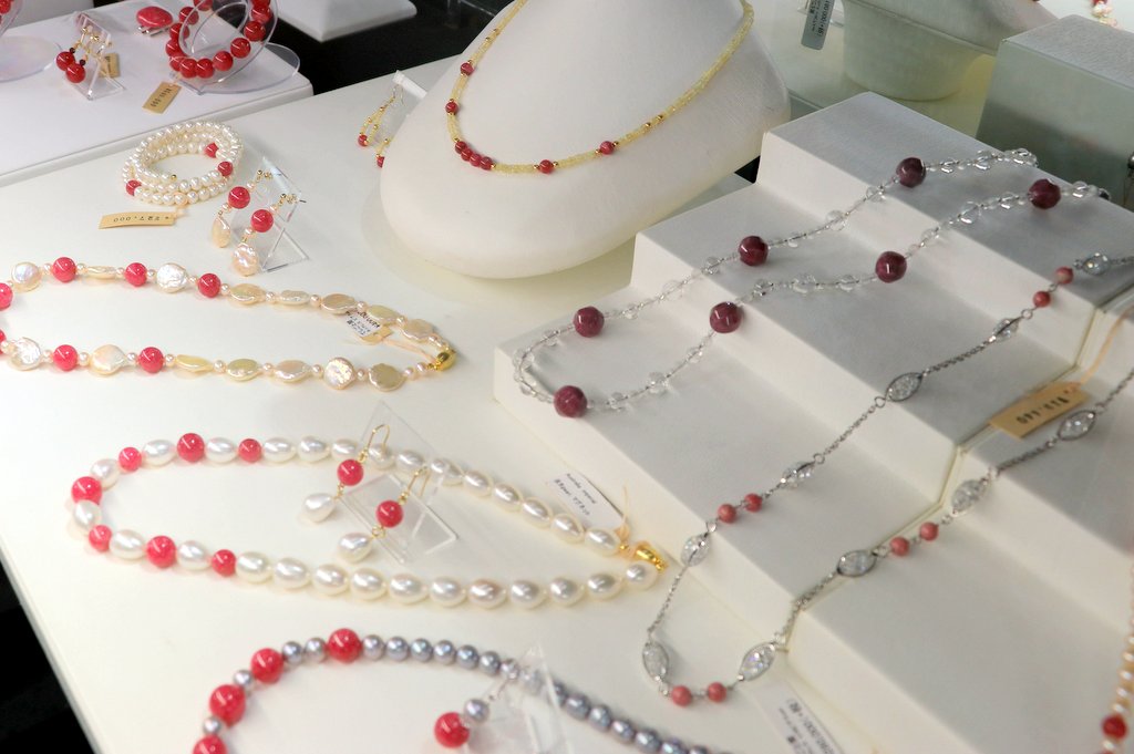 マリンローズ・ジュエリーの「クリスマスセール」開催中！ - 野田村