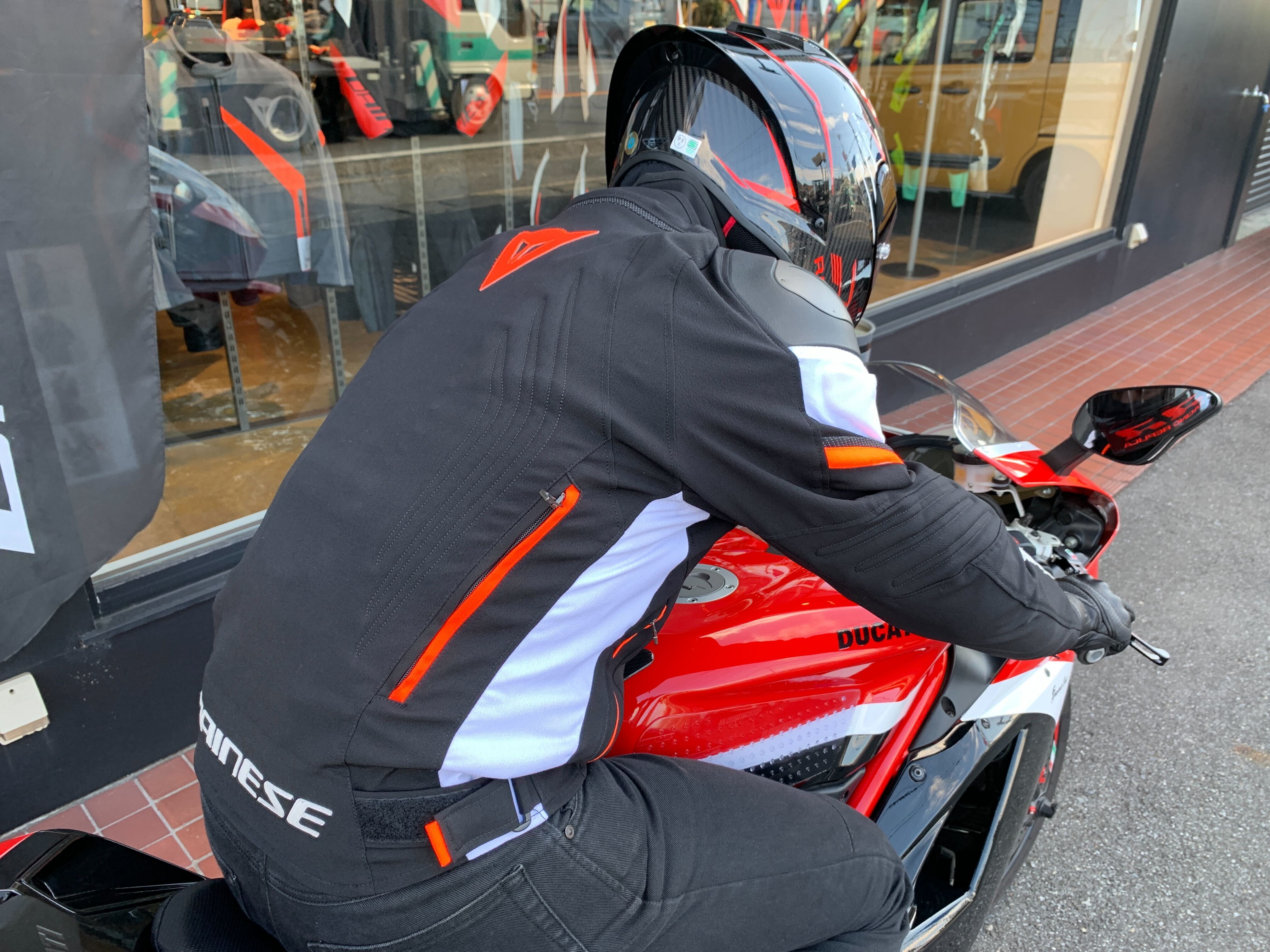 スタッフ愛用の逸品】スーパースポーツにピッタリの秋冬ジャケット編