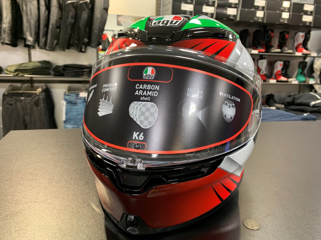 どれも目を惹く魅力的な新作デザイン『K6ヘルメット』