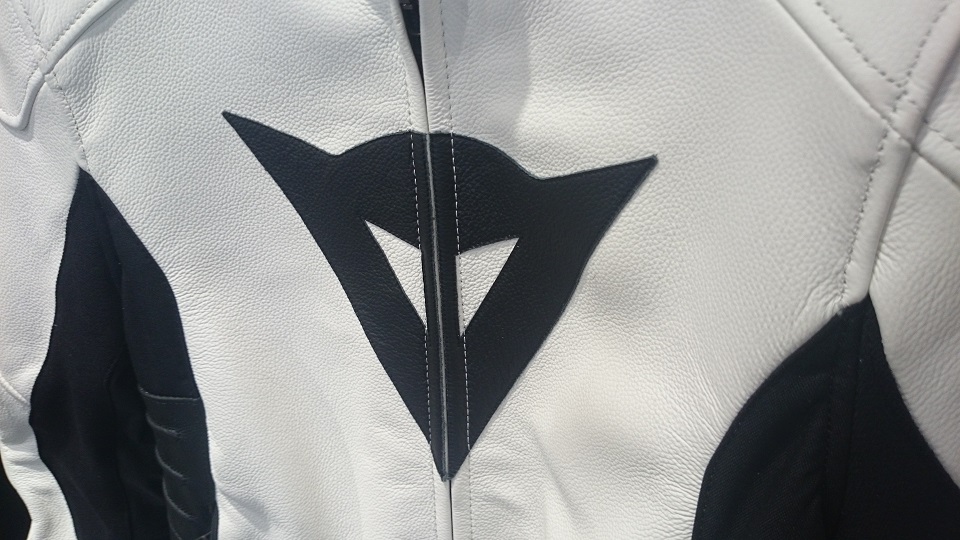 今からの時期におすすめのレザージャケット『G. LAGUNA EVO PELLE』