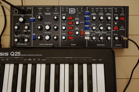 Behringer Model-Dを購入 - 文化的電子機器生活