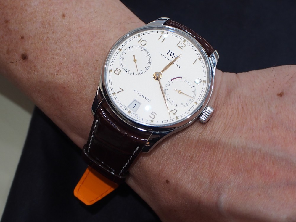 純正ベルト超え！？！？夏でも装着できる革ベルト！！IWC ポルトギーゼ