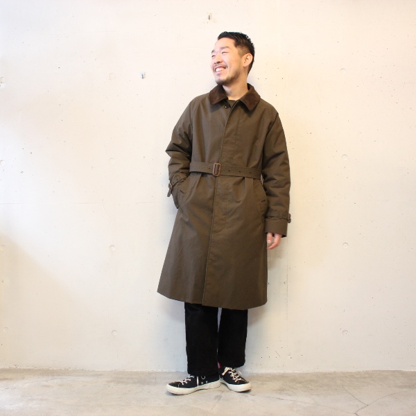 Barbourと同じ素材を使用した、ロングコート。 | La Barba blog