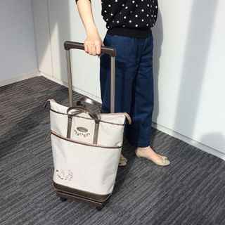 ピーターラビットとスワニーのコラボレーションバッグが新発売