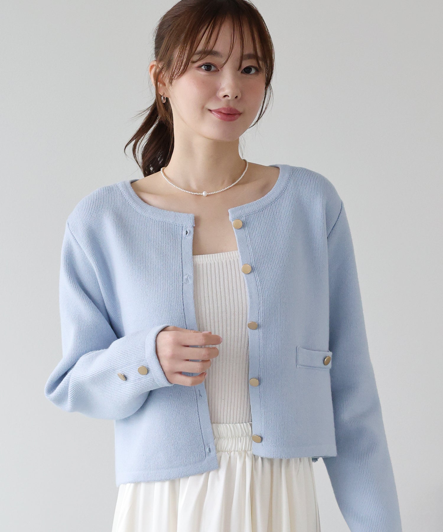 金ボタンノーカラーニットジャケット – BLUE ONLINE