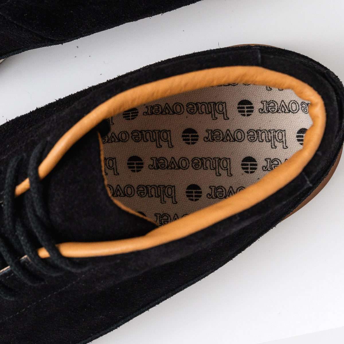 マーク-ブラック-軽量で幅広の歩くために作られたブーツライクな