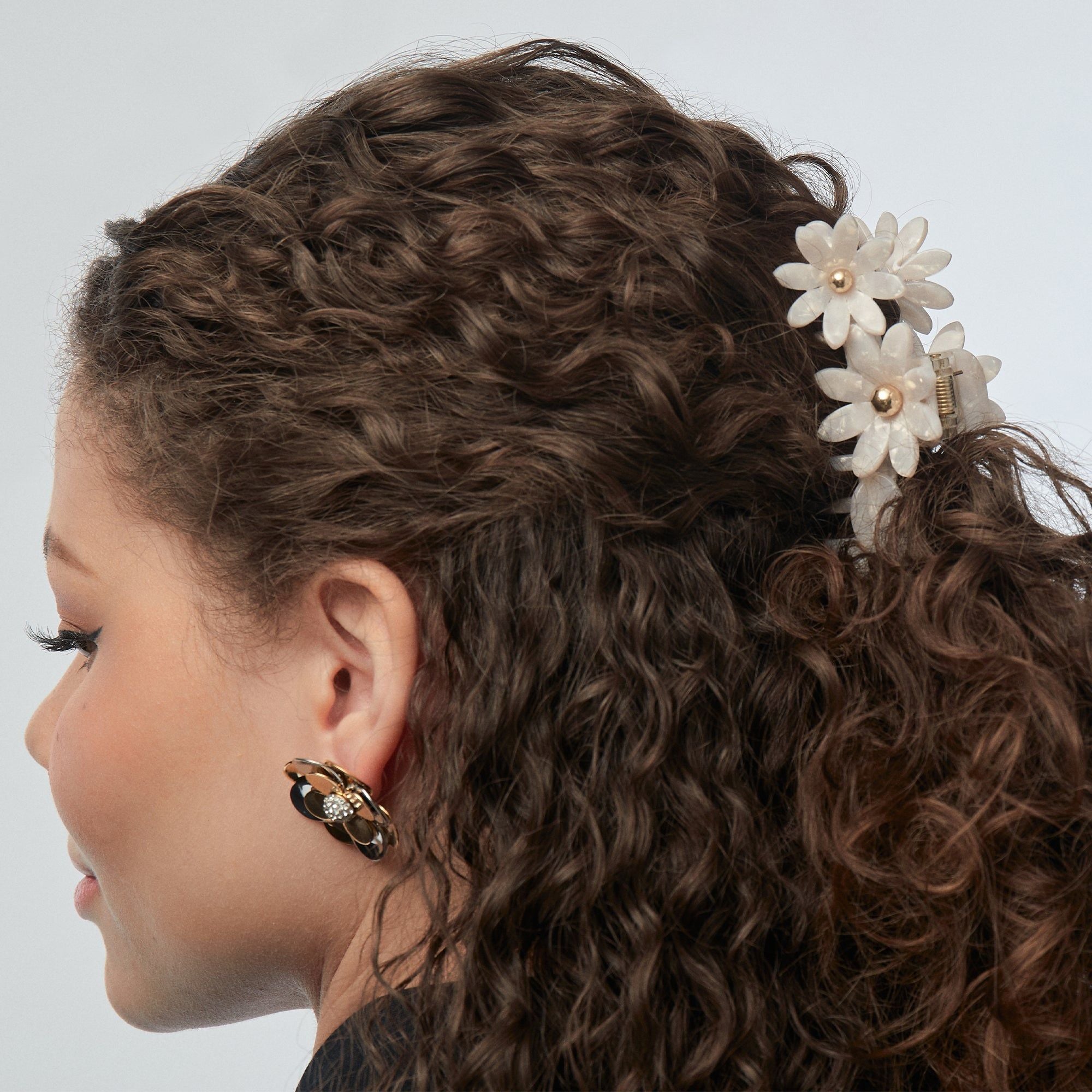 Lele Sadoughi Petunia Claw Hair Clip – Lele Sadoughi – bluemercury