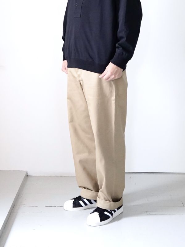 CIOTA」(シオタ)スビンウエポン 41カーキチノパンツ