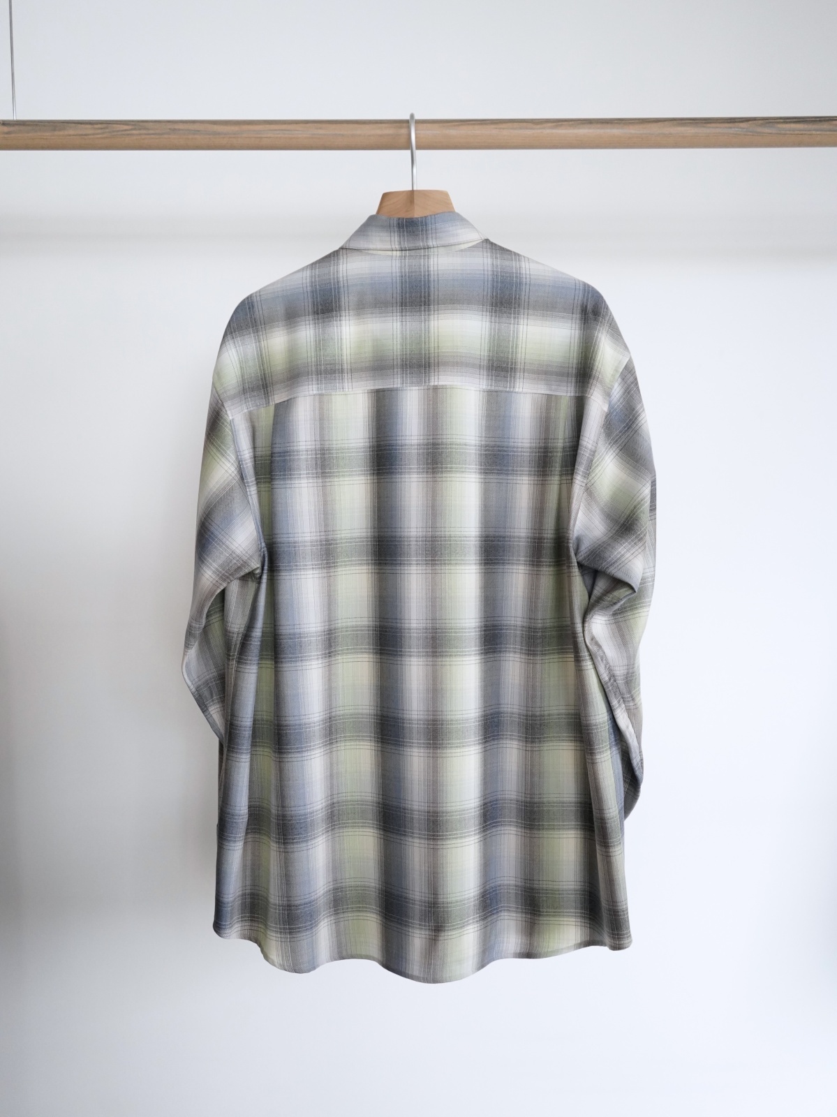 AURALEE」 SUPER LIGHT WOOL CHECK SHIRTS