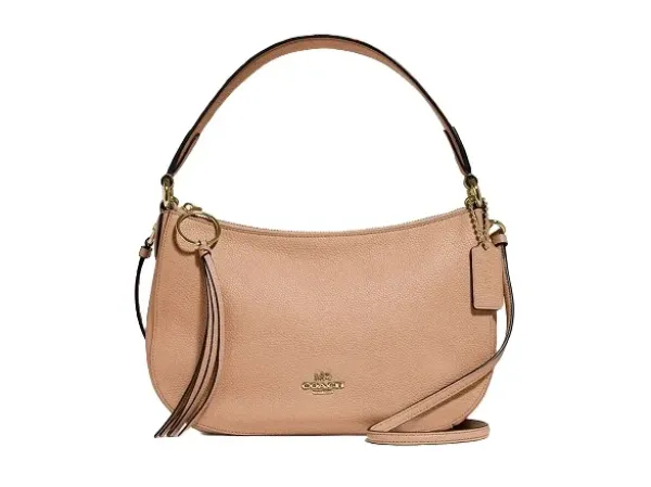 コーチのアウトレット品と正規品の違いとは？バッグや財布が安い理由と