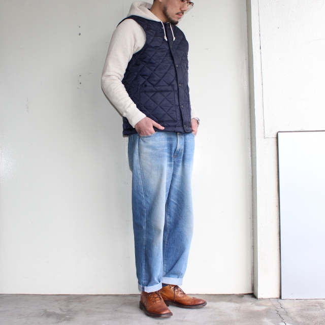 BEAVER of BOLTON キルティングベスト （DARK NAVY） - C.COUNTLY