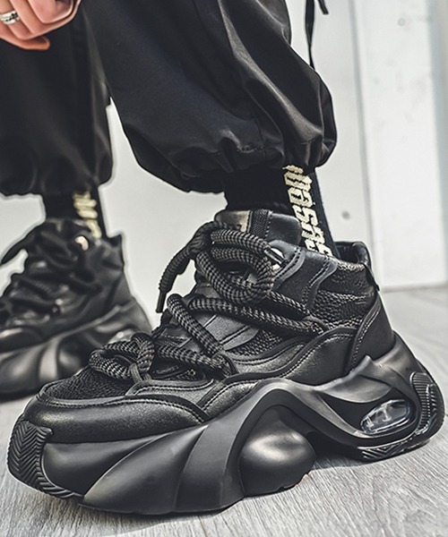 セール】存在感抜群のボリュームソール。厚底 ワイドレースダッド