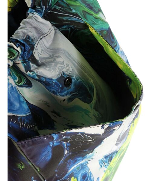 UN3D.（アンスリード）の「リボーンドローストリングバッグ（トート