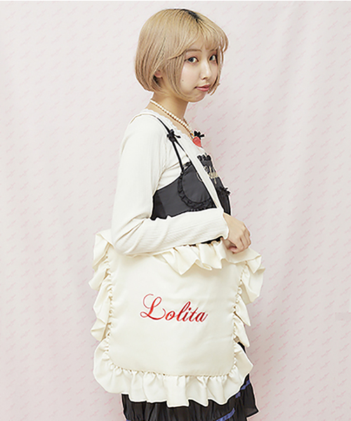 RoseMarie seoir（ローズマリーソワール）の「フリルピローバッグ