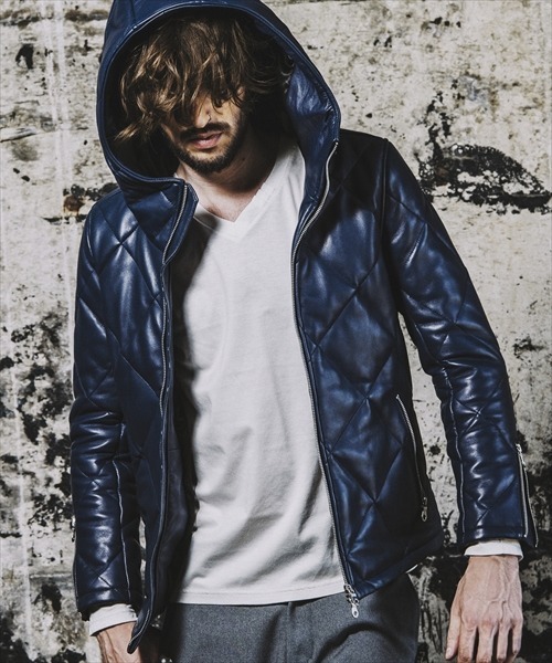 NO ID.（ノーアイディ）の「レザーキルティングフーデッドBLZ（ダウン