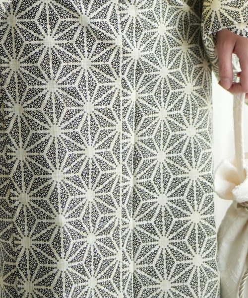 utatane（ウタタネ）の「浴衣3点セット 綿麻 モノクロ点描麻の葉（浴衣