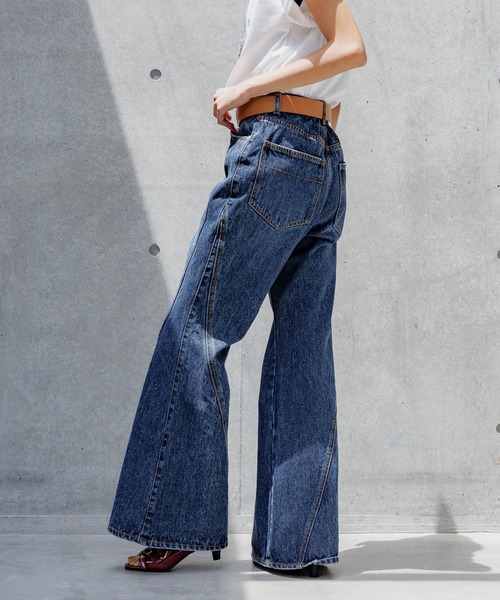 PAGEBOY（ページボーイ）の「スリムレッグフレアデニム【4color/4size