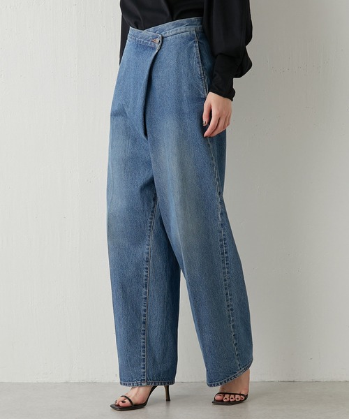 Whim Gazette（ウィムガゼット）の「デニムタックパンツ（デニムパンツ