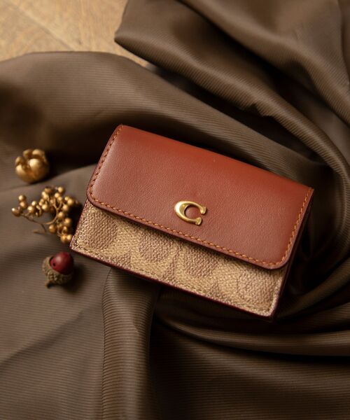 COACH（コーチ）の「ミニ トライフォールド ウォレット・シグネチャー