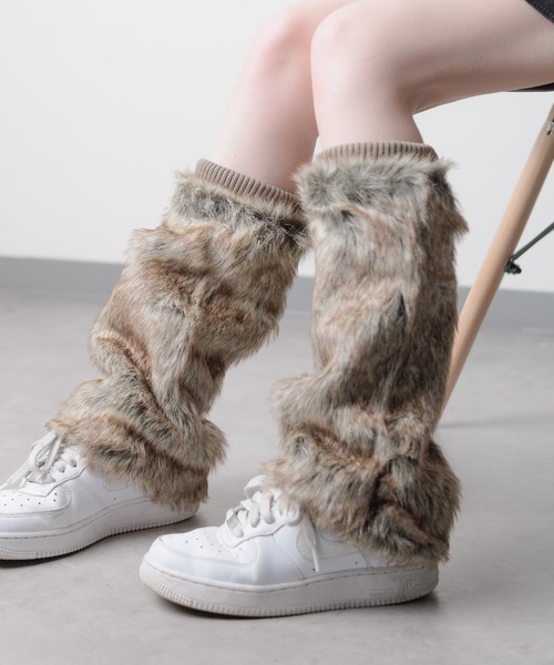 ONE DAY KMC （ワンデイケーエムシー）の「□アクリルファー□/レッグ