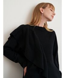 ELENDEEK（エレンディーク）の「ショルダーフリルペプラムニット