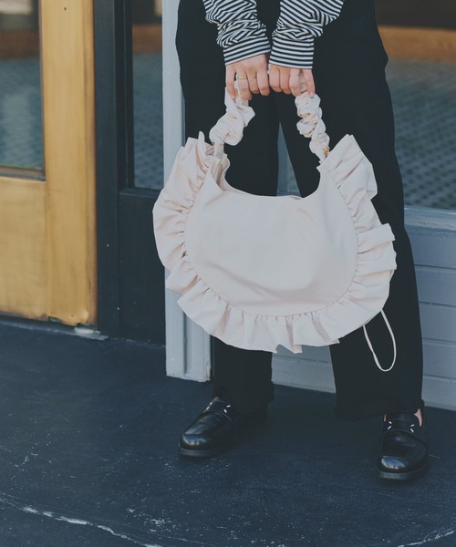 セール】高山直子さんコラボ/撥水フリルショルダー/EiiS/133570