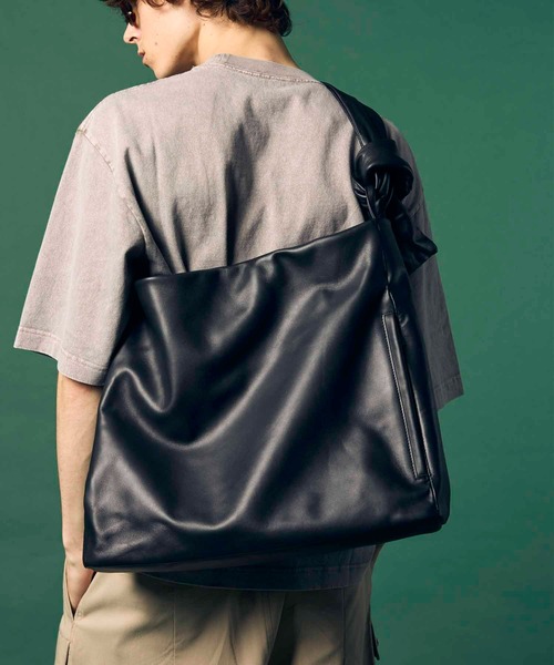UNISEX》Leather Shoulder Bag/レザーショルダーバッグ 【MAISON