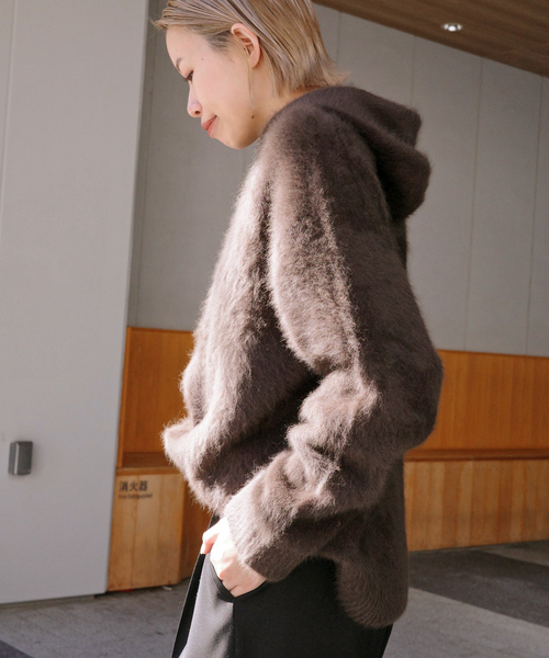 AP STUDIO（エーピーストゥディオ）の「フォックスカシミヤフーディ