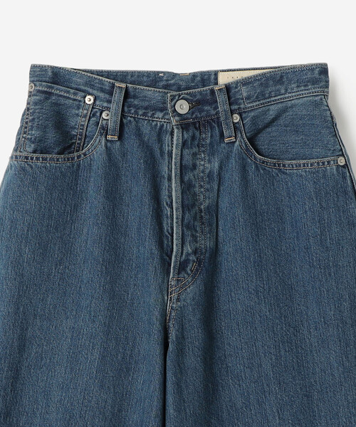 KURO（クロ）の「KURO | WIDE SPREAD CROPPED SHORTS WOMEN（デニム