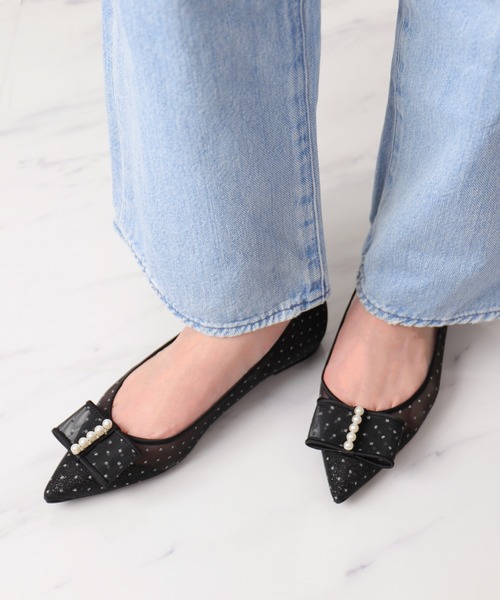 パールモチーフリボン ポインテッドトゥフラットパンプス（パンプス