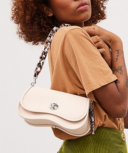 ウェイビー ディンキー バッグ・Coachtopiaレザー（ショルダーバッグ