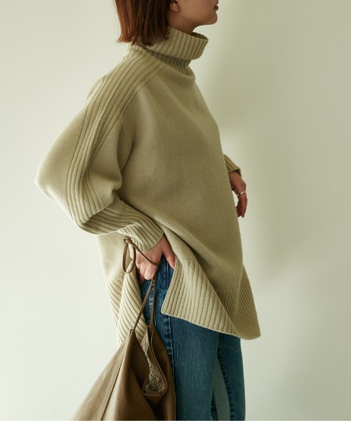 GALLARDAGALANTE（ガリャルダガランテ）の「バックスリットタートル