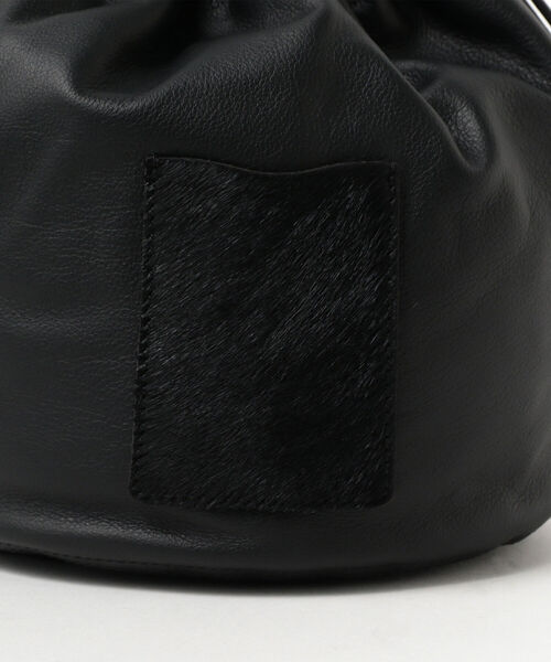 SLOW（スロウ）の「SLOW × BEAMS / 別注 Personal Effect Bag Black