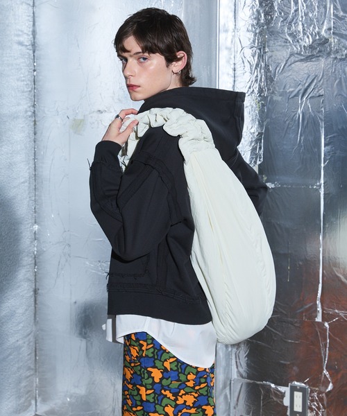 a2o（エーツーオー）の「【a2o】ワイドギャザーショルダーバッグ