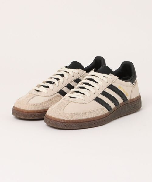 adidas（アディダス）の「HANDBALL SPEZIAL W IE3698（スニーカー