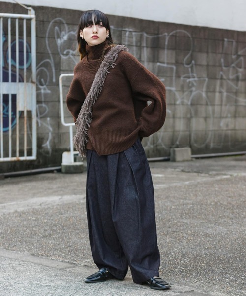 KBF（ケイビーエフ）の「『2サイズ展開』タックコクーンデニム（デニム