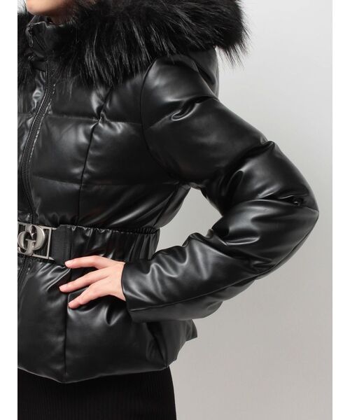 GYDA（ジェイダ）の「GDベルト付きフェイクレザーショートダウンコート