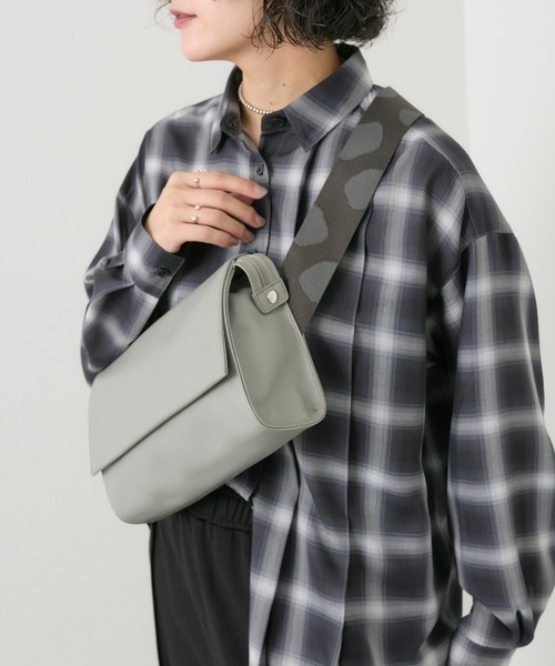 ear PAPILLONNER（イアパピヨネ）の「《本革/470g》ワイドテープ